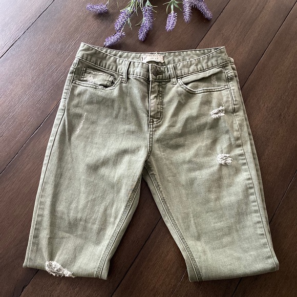 NWOT- Free People Straight Leg Jeans - Size 28 - Olive Green - Picture 2 of 3
